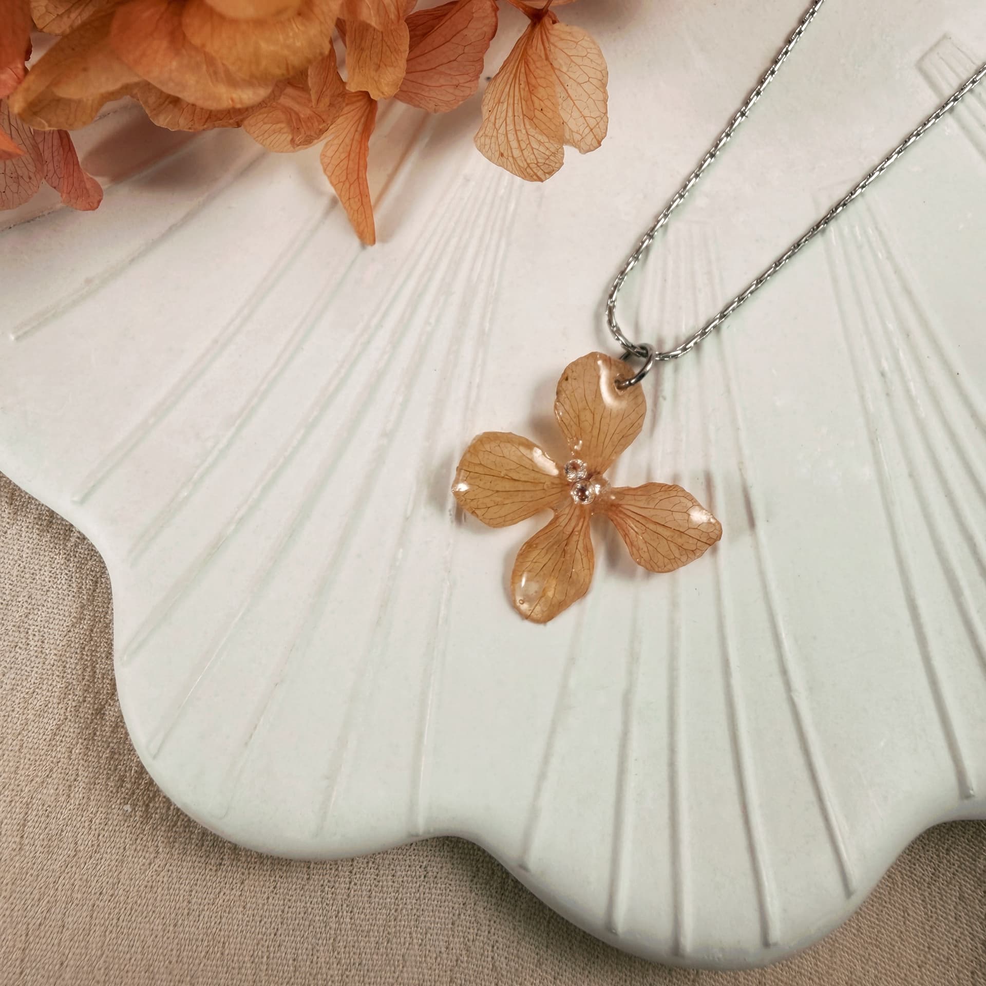 Colgante de flor Hortensia - Salmón y Plateado