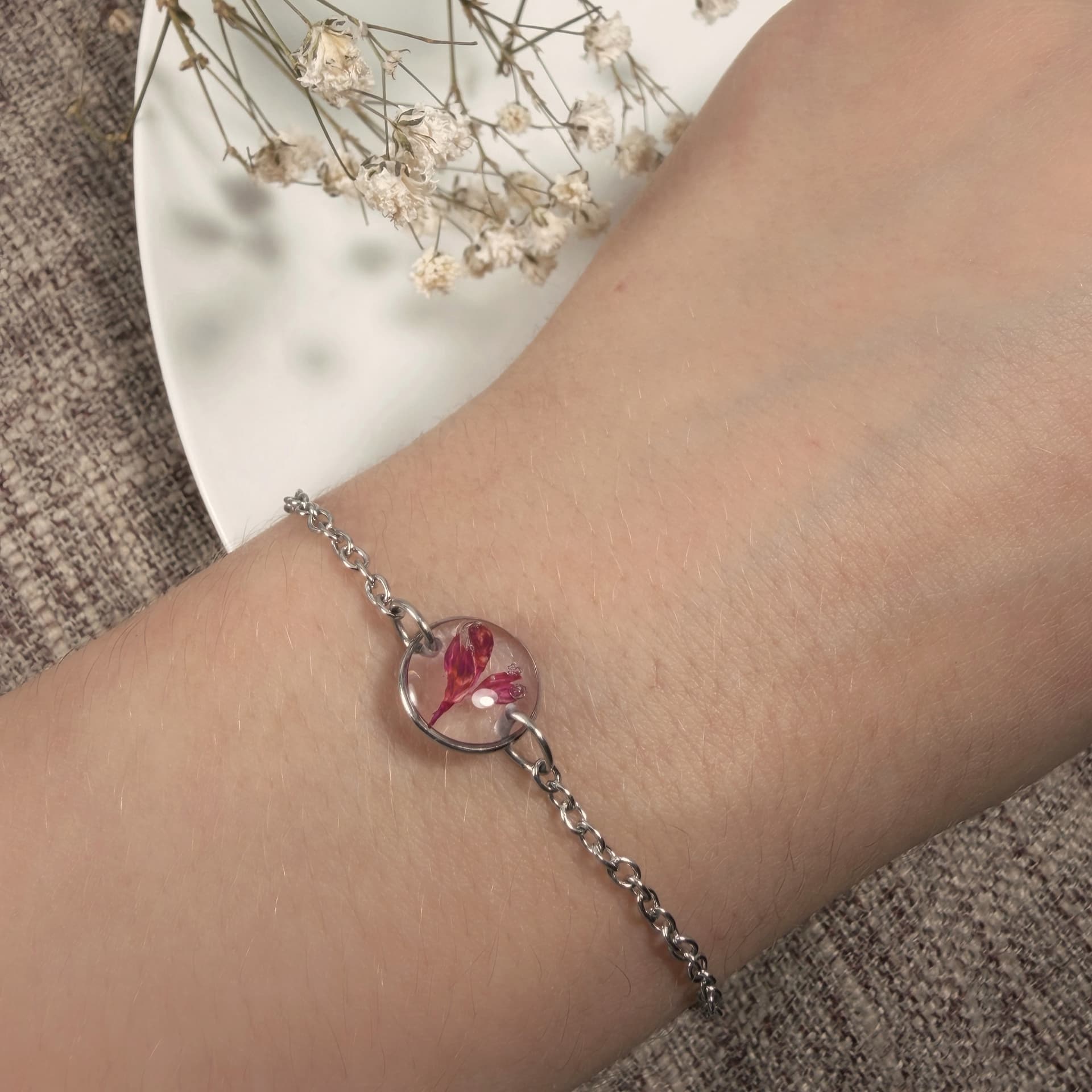 Pulsera fina de dije Nº9 - Bordó y Plateado
